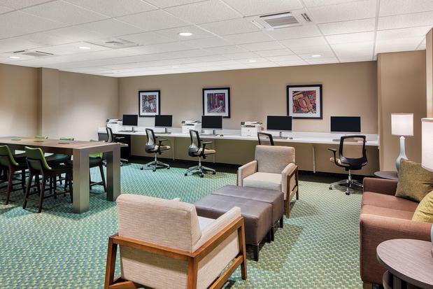 Images Candlewood Suites Building 38300