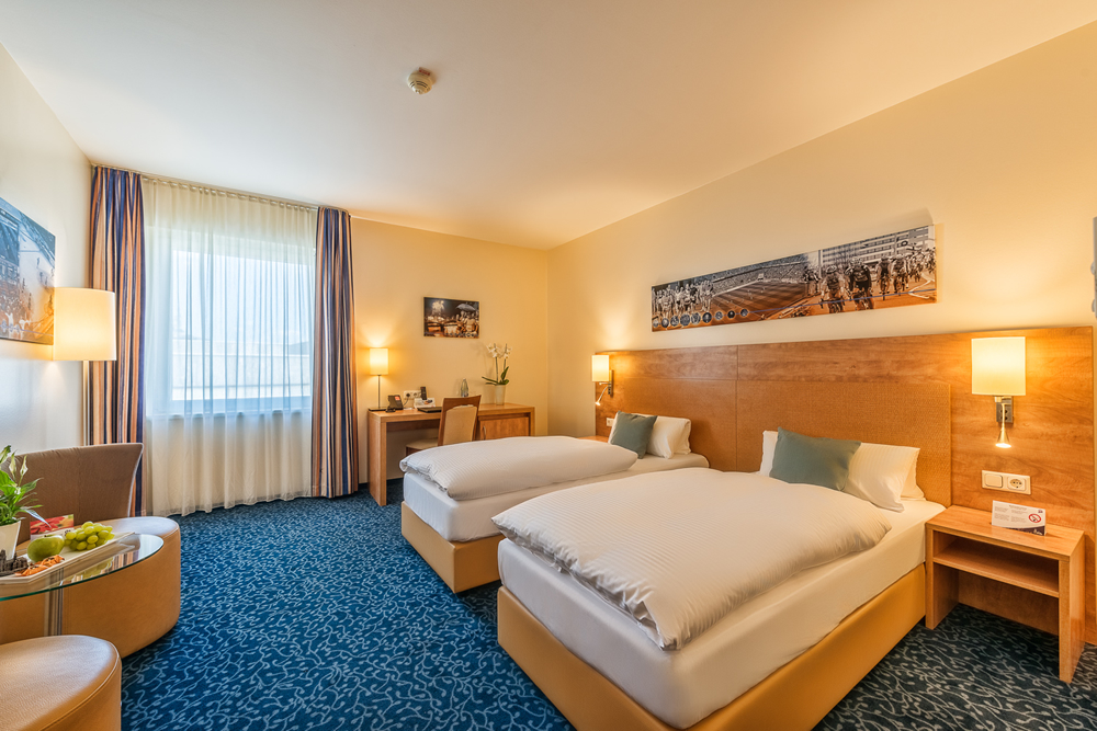Zweibettzimmer CityClass Hotel Europa am Dom, Komfort- oder Superiorkategorie, wahlweise mit Domblick und Balkon.