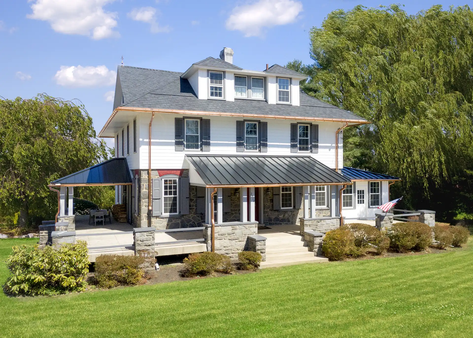 Middle Creek Roofing Image