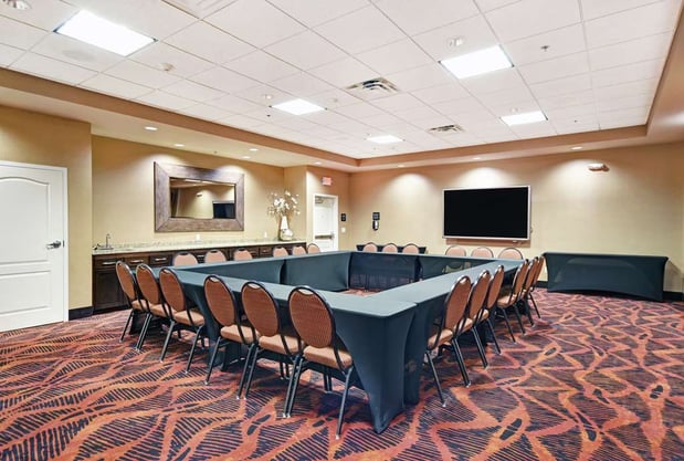 Images Hampton Inn & Suites Milwaukee/Franklin
