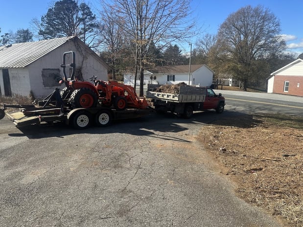 Images TNE Lawn & Trimming LLC