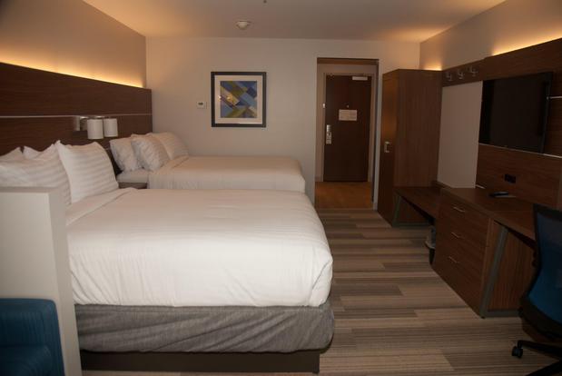 Images Holiday Inn Express & Suites Decatur by IHG