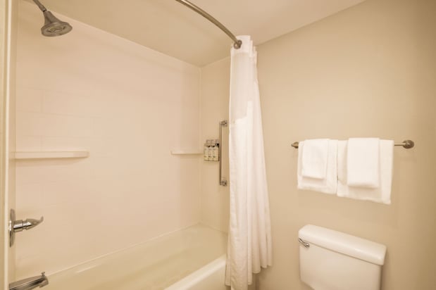 Images Holiday Inn Express & Suites Raleigh North - Wake Forest by IHG