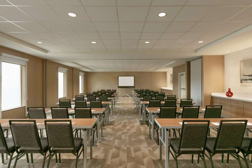 Meeting Room Home2 Suites by Hilton Chantilly Dulles Airport Chantilly (703)253-3400