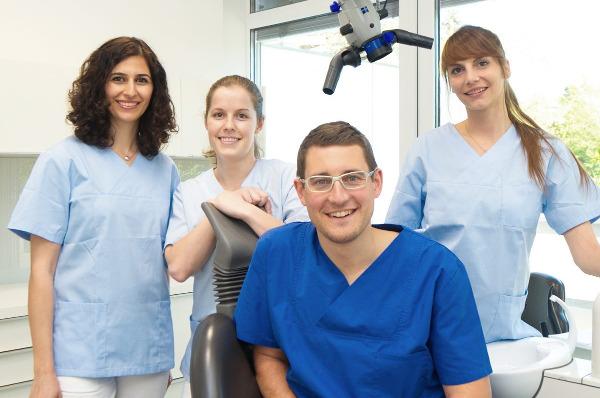 Bilder Spezialpraxis für zahnärztliche Chirurgie Dr. Hein Paul