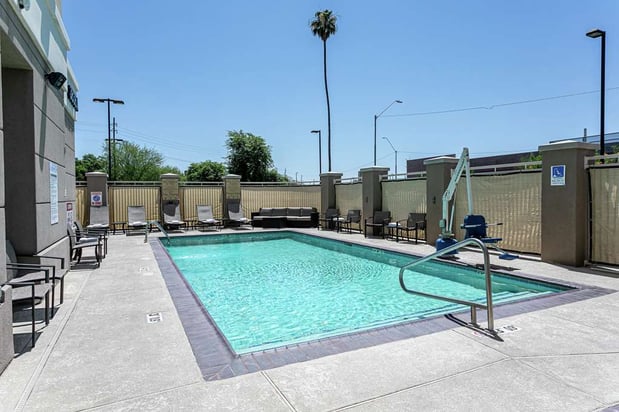 Images Hilton Garden Inn Phoenix Airport North