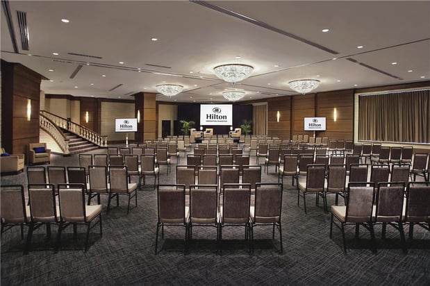 Images Hilton Orrington/Evanston