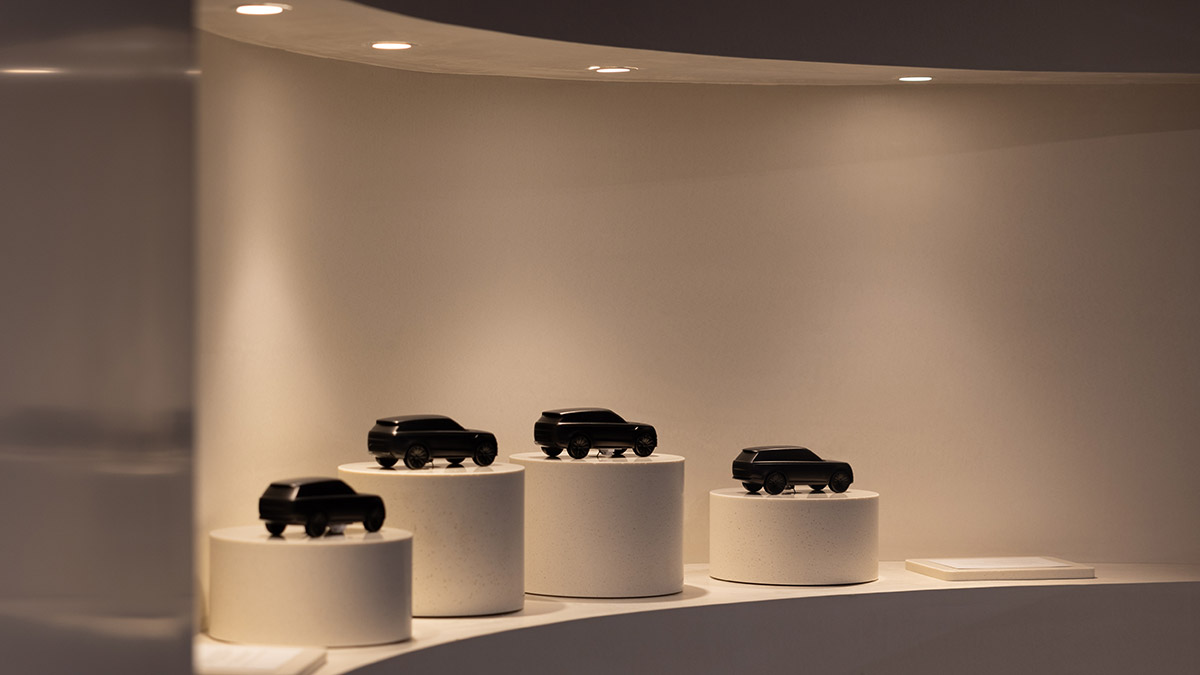 Stratstone Land Rover Mayfair Dealership Interior