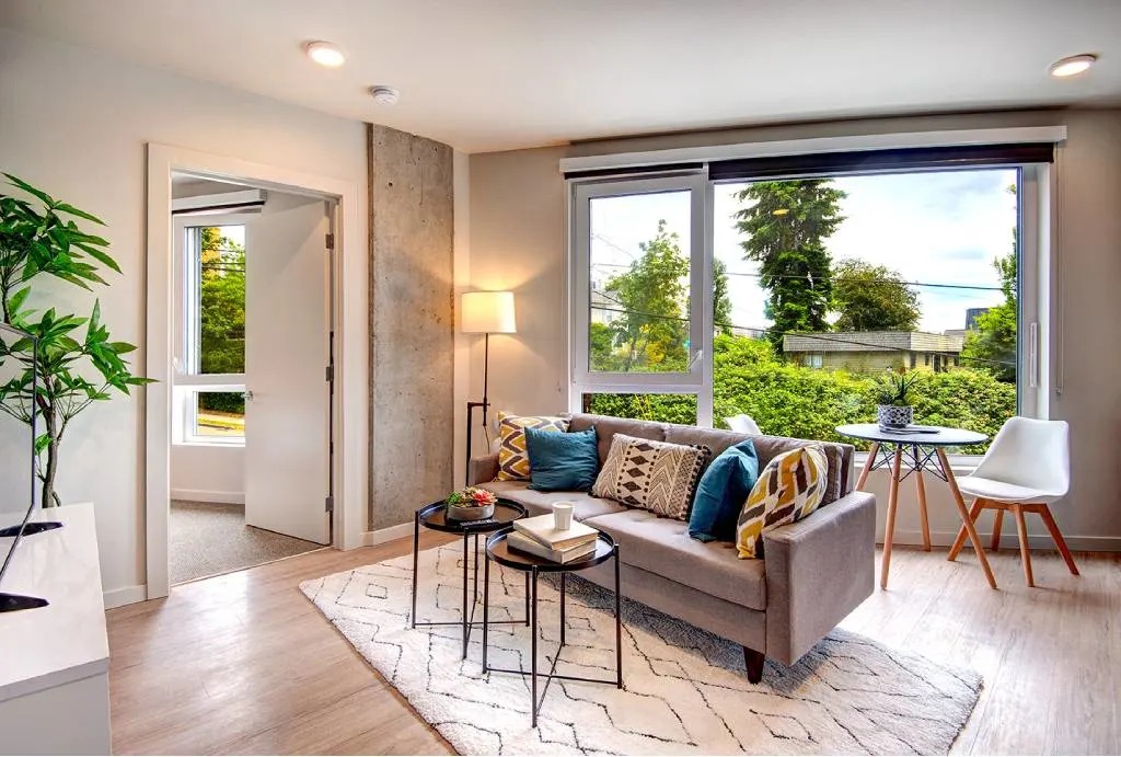 Living Area With Dining 