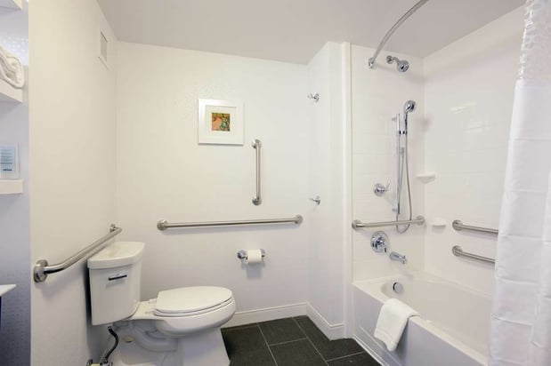 Images Hampton Inn & Suites Cincinnati / Kenwood