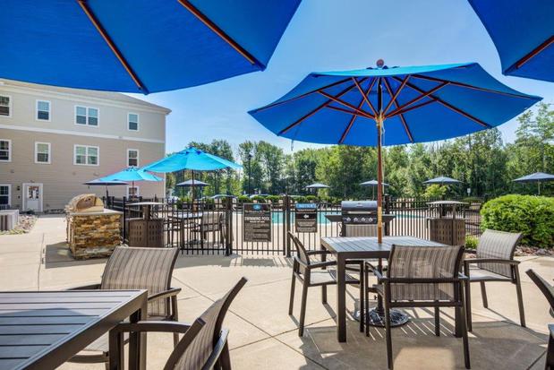 Images The Marquis at the Woods Apartments & Townhomes