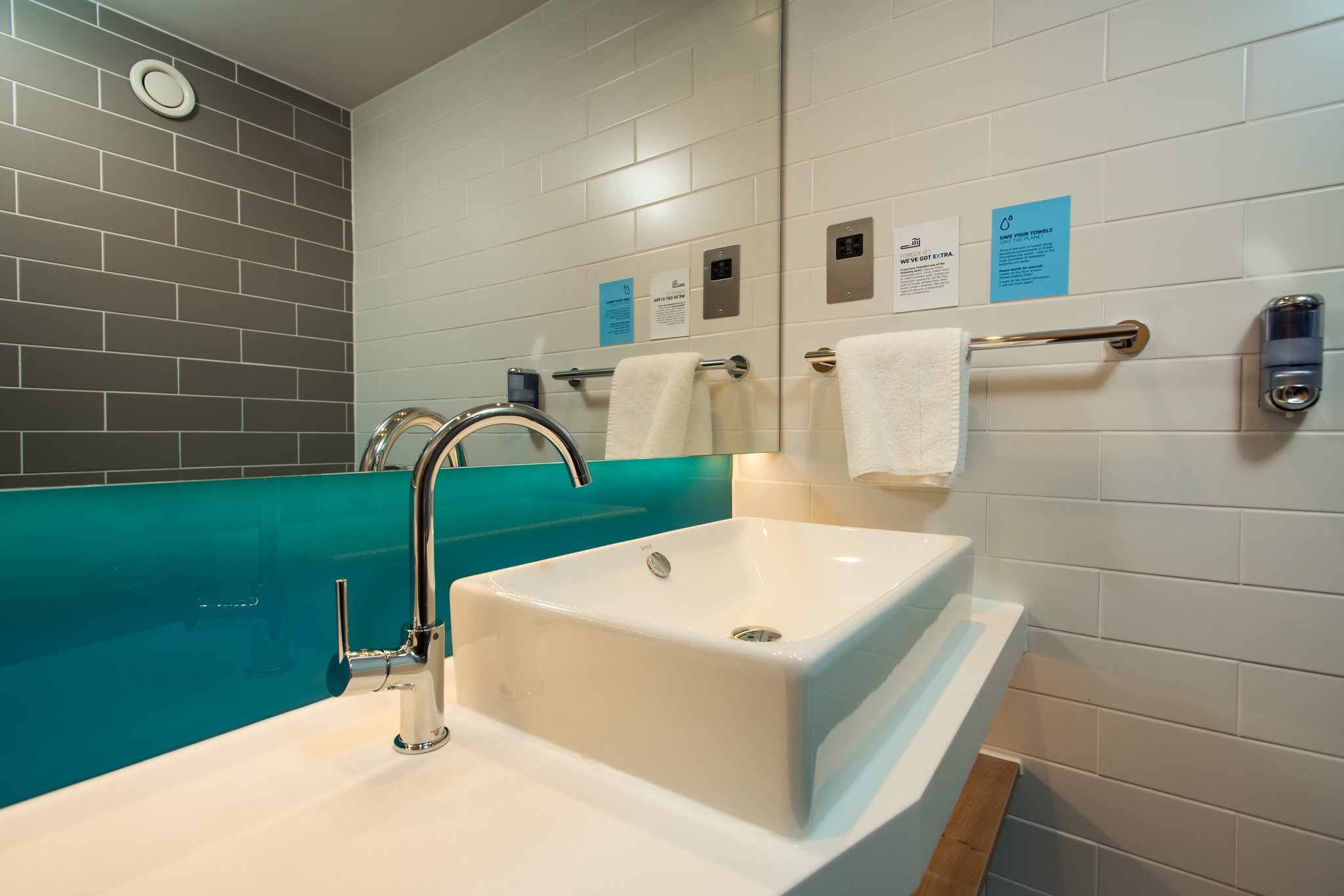 Images Holiday Inn Express Burton Upon Trent by IHG