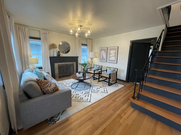 Images Ashley Jackson - Mueller Residential Group at Realty Austin | Compass, Principal REALTOR