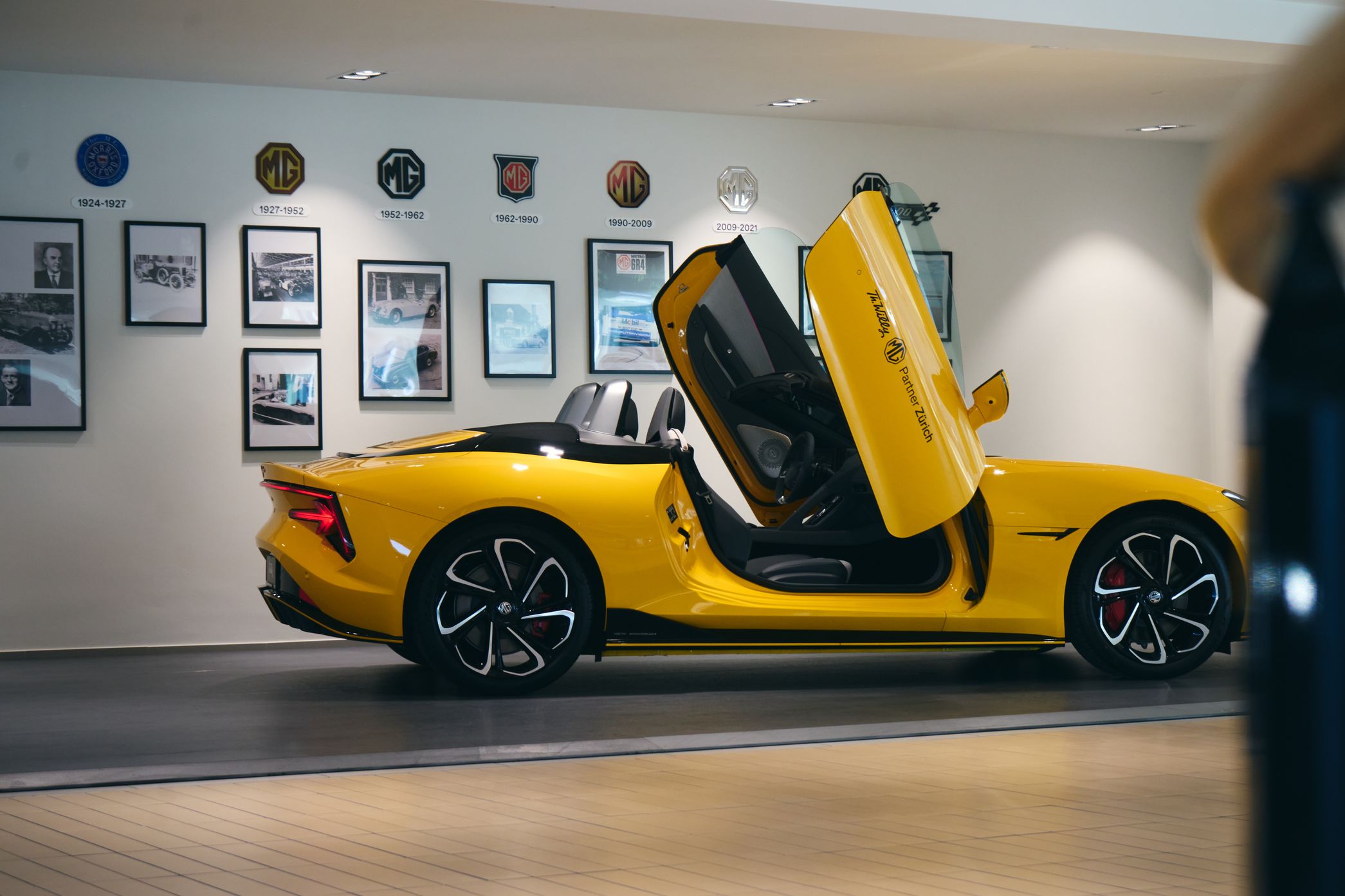 Bilder Th. Willy Zürich-Schlieren