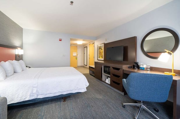 Images Hampton Inn & Suites Modesto-Salida