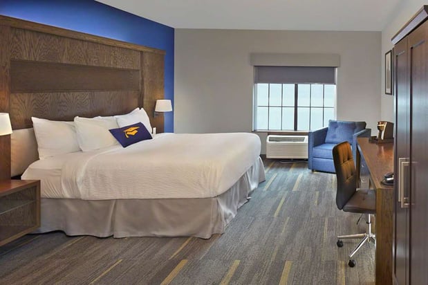 Images Scholar Morgantown, Tapestry Collection by Hilton