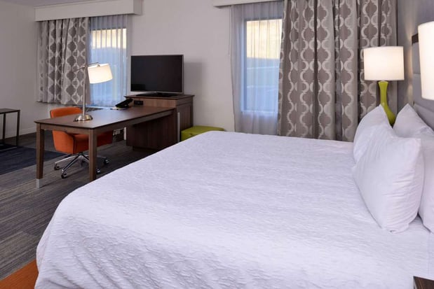 Images Hampton Inn & Suites Albany-East Greenbush