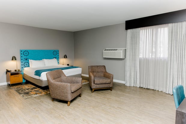 Images Hotel Indigo San Antonio-Riverwalk by IHG