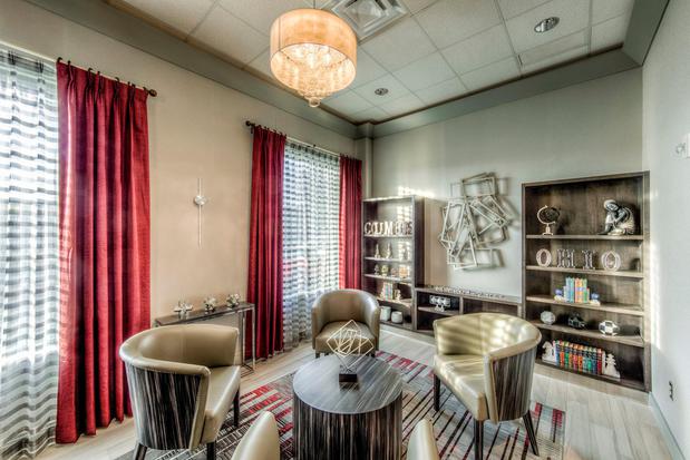 Images Staybridge Suites Columbus OSU-Medical Center by IHG