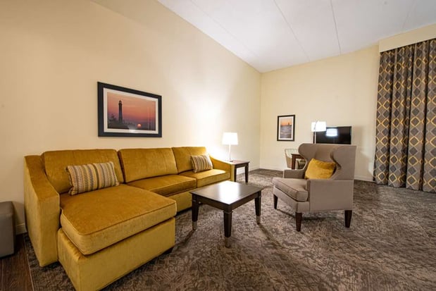 Images Hampton Inn & Suites Rockville Centre