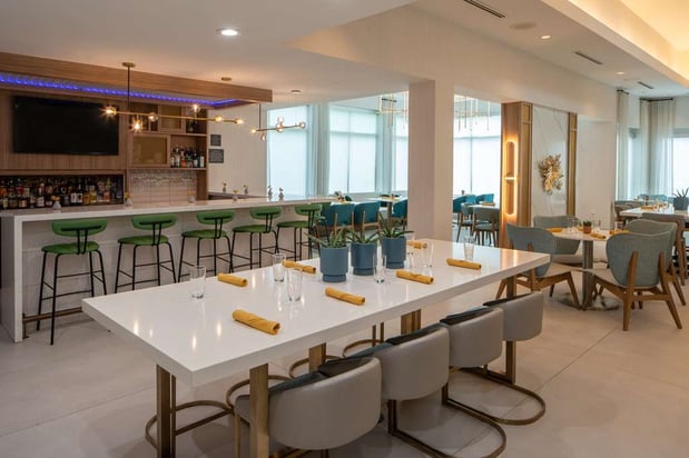 Images Hilton Garden Inn Orlando Airport