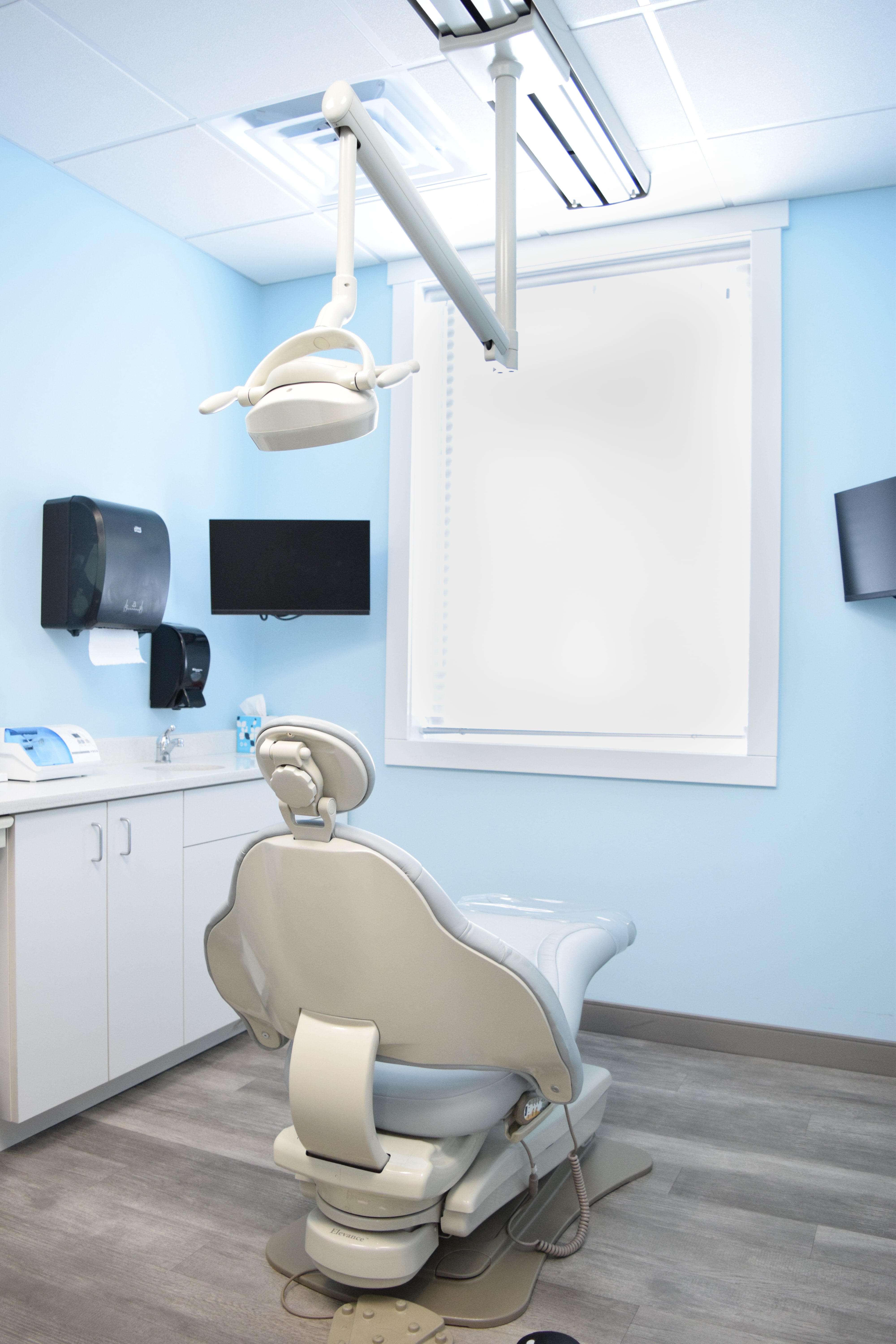 MI Smiles Dental Grand Haven offers the latest in dental technology.
