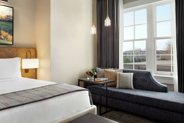 Images The Harpeth Franklin Downtown, Curio Collection by Hilton