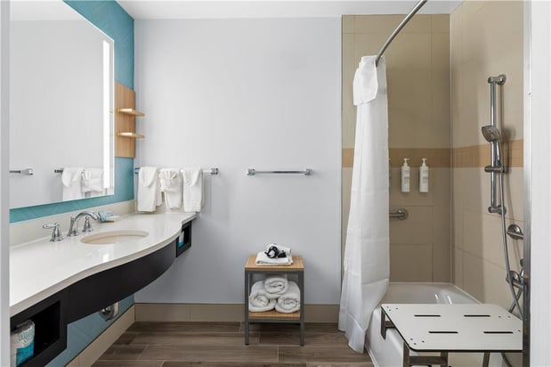 Images Hilton Garden Inn Auburn