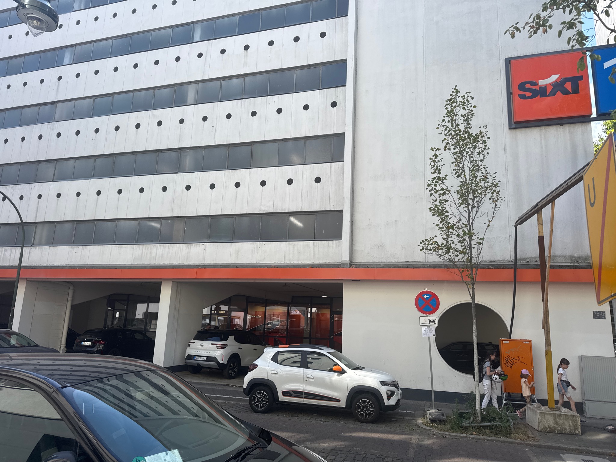 SIXT Autovermietung Düsseldorf Königsallee, Talstr. 1 in Düsseldorf