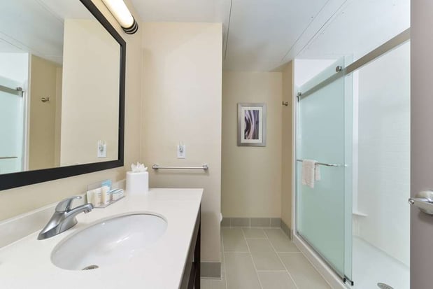 Images Hampton Inn & Suites Des Moines Downtown