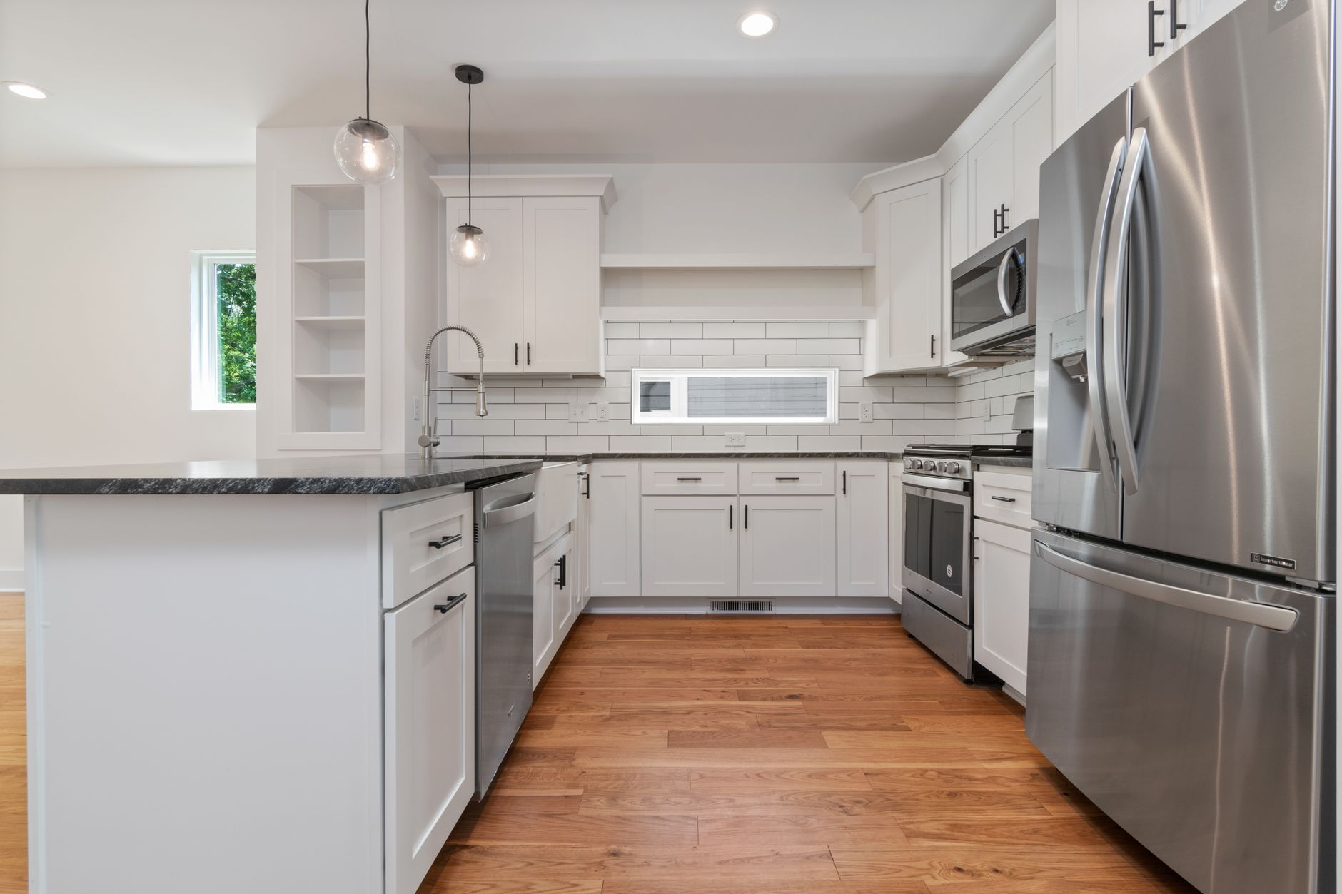 Larson Appliance Center Inc