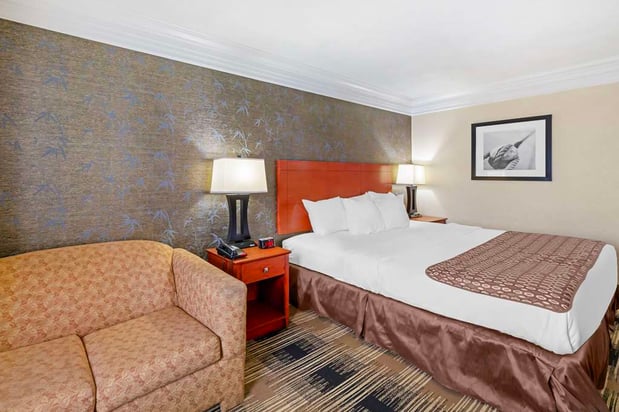 Images Best Western The Inn at Rochester Airport