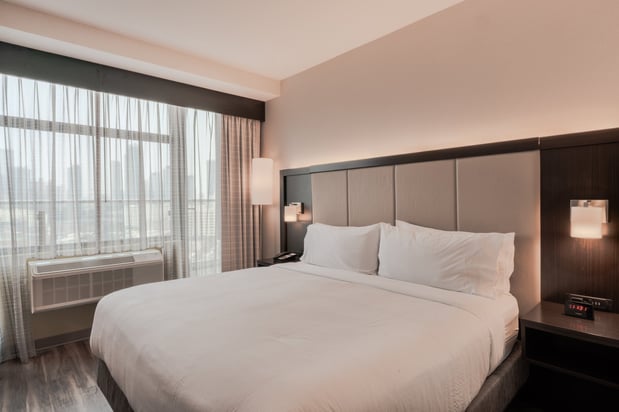 Images Holiday Inn Express Long Island City E - New York by IHG