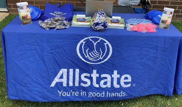 Images Chantell Summers: Allstate Insurance