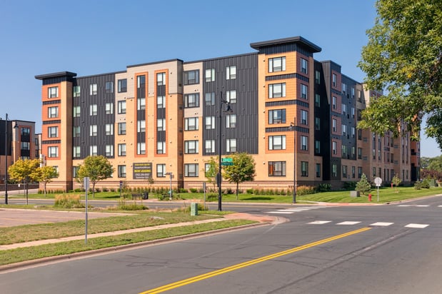 Images Sonder Point 50+ Apartments