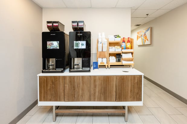 Images Holiday Inn Express & Suites Charleston-Ashley Phosphate by IHG