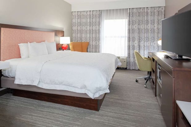 Images Hampton Inn & Suites Concord Charlotte