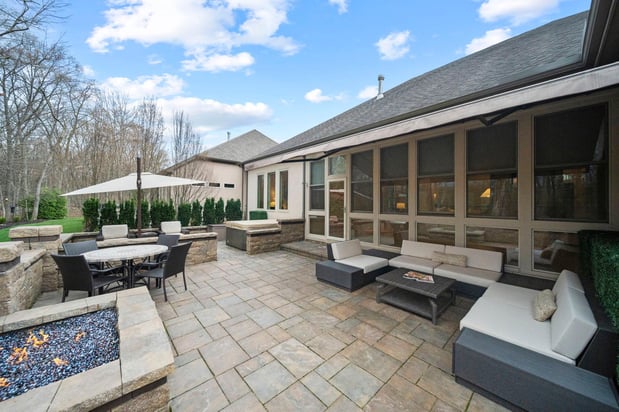 Images Teresa Powell, Realtor