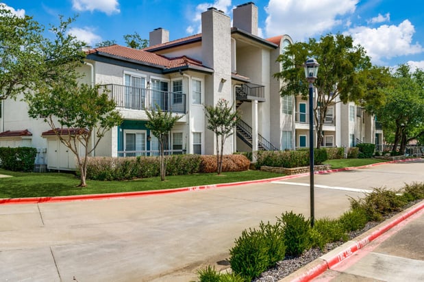 Images Estates at Las Colinas