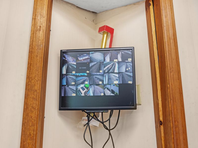6201 - Security Screens