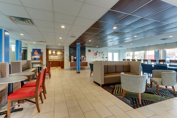 Images Holiday Inn Express Cincinnati North - Monroe by IHG