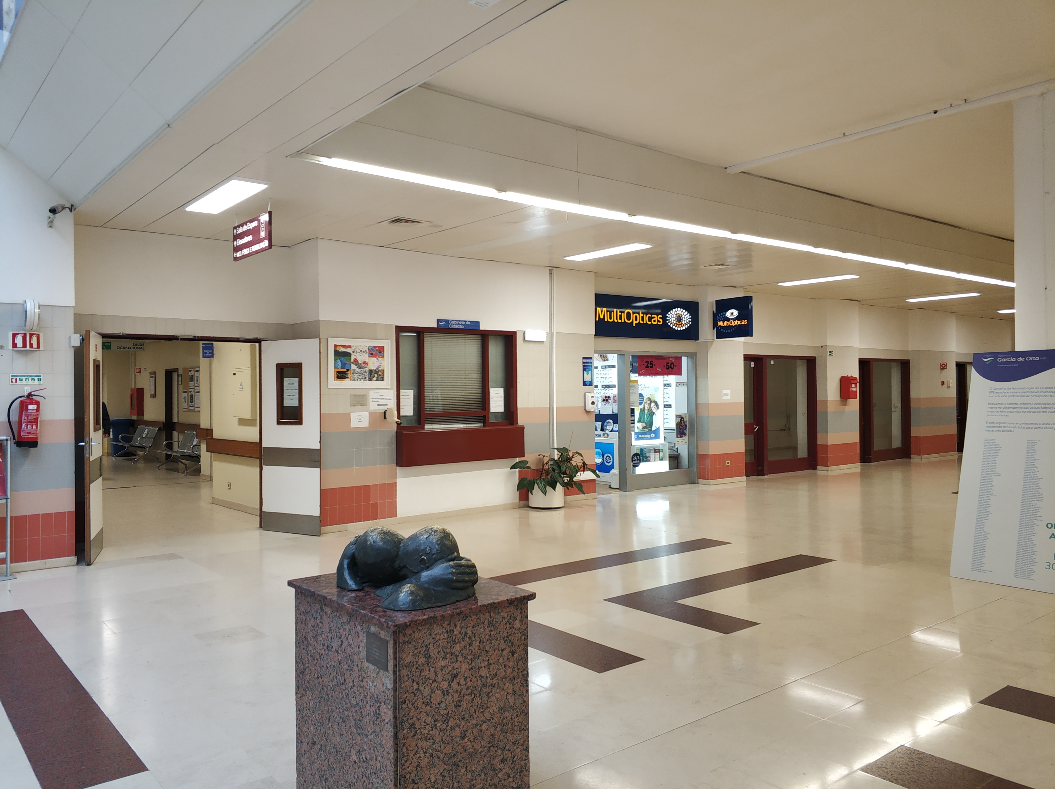 Images Ópticas MultiOpticas Hospital Garcia de Orta Almada