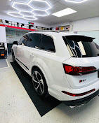 Deluxe Professional Window Services Logo