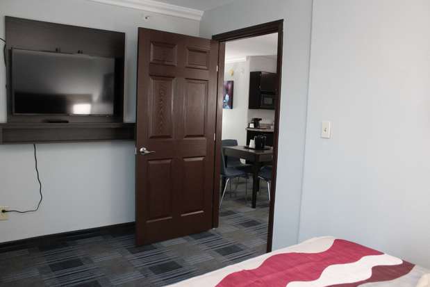Images Best Western Medical Center North Inn & Suites Near Six Flags