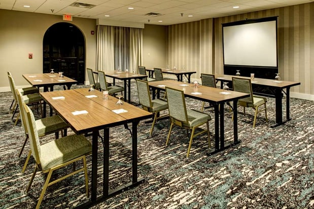 Images Embassy Suites by Hilton Williamsburg