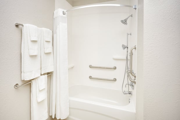 Images Holiday Inn Express & Suites Chicago North Shore - Niles by IHG