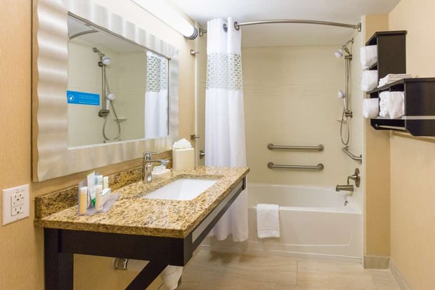 Images Hampton Inn Daytona Beach/Beachfront