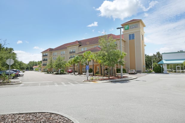 Images Holiday Inn Express Tampa N I-75 - University Area by IHG