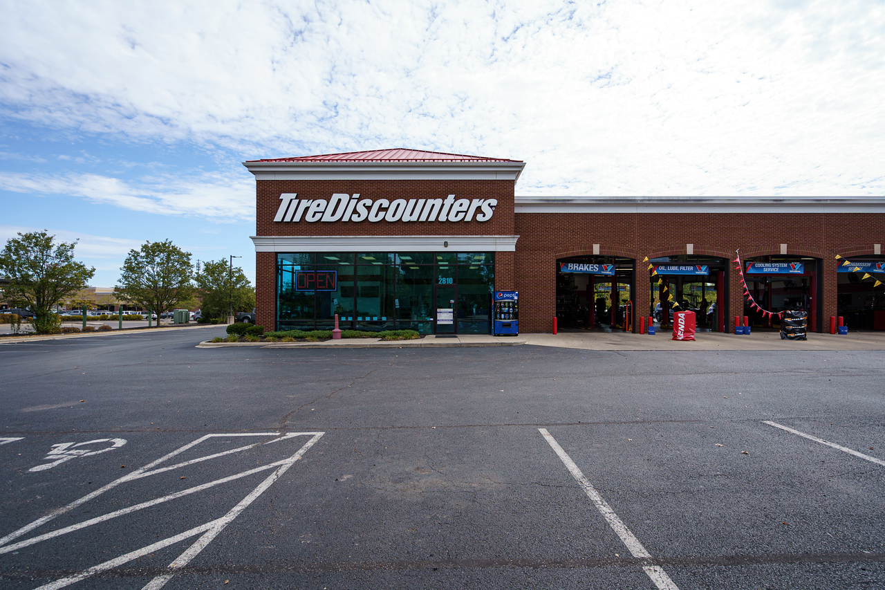 Tire Discounters on 2810 Stelzer Rd in Columbus