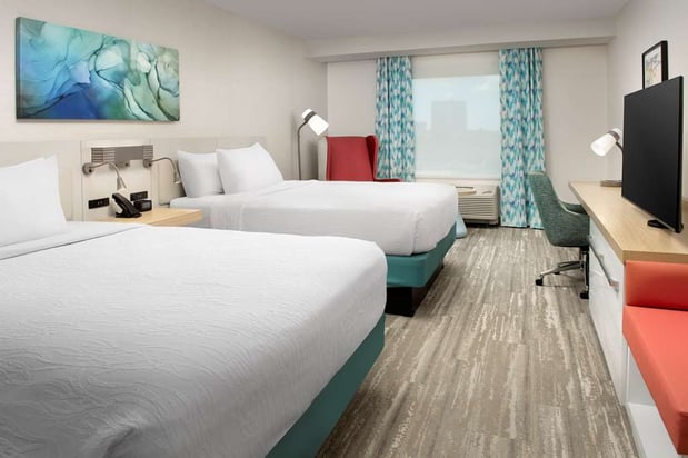 Images Hilton Garden Inn Orlando Downtown